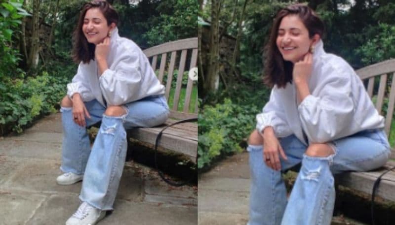 5 pictures of Anushka Sharma that are too cute to miss -SYT