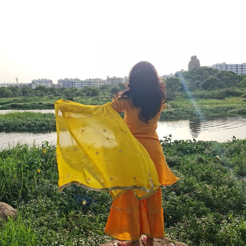 hot anchor vishnu priya sunday special vacation arj