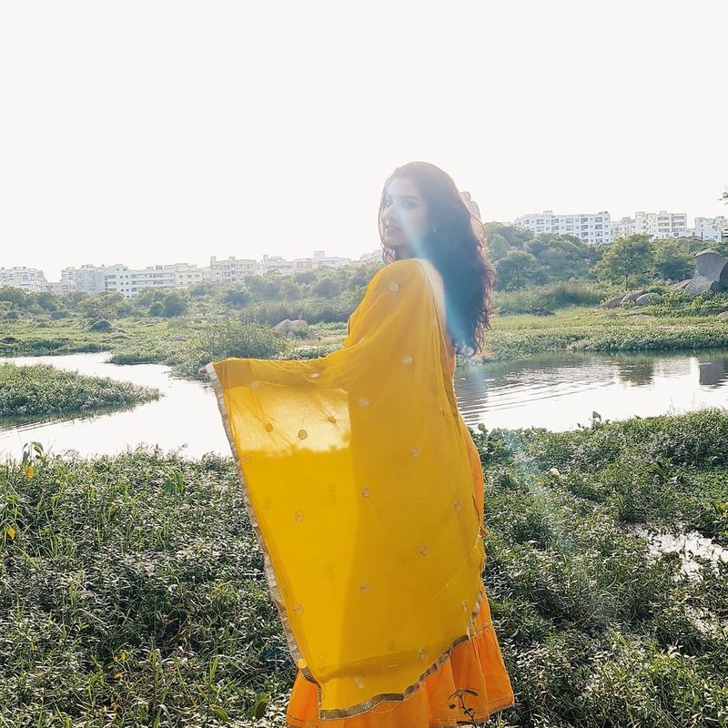 hot anchor vishnu priya sunday special vacation arj