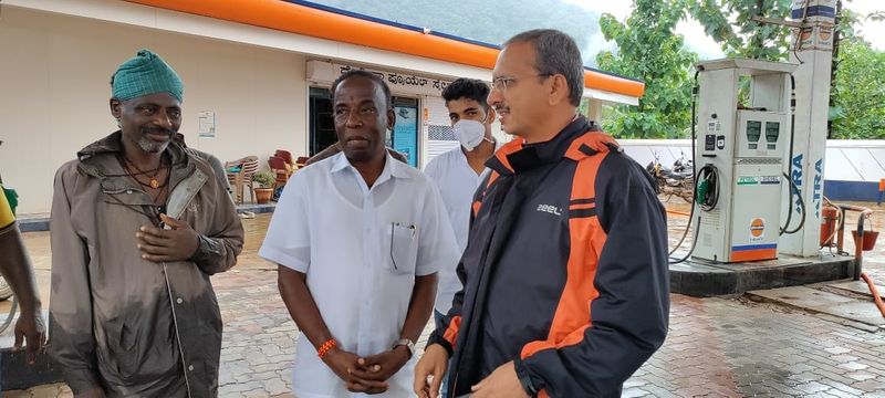 MLC shantaram siddi visits flood hit yellapur taluk uttara Kannada mah