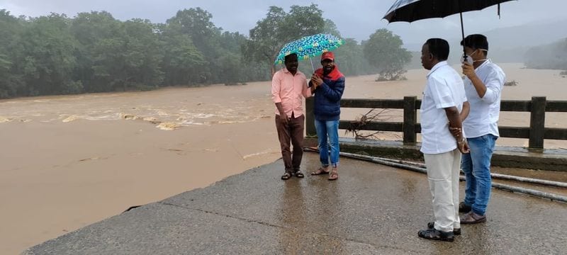 MLC shantaram siddi visits flood hit yellapur taluk uttara Kannada mah