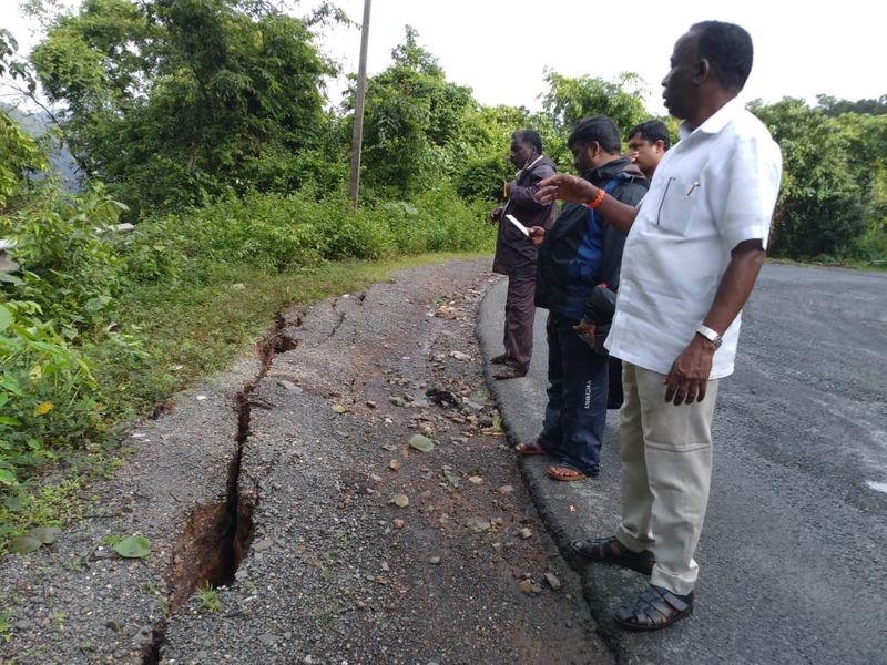 MLC shantaram siddi visits flood hit yellapur taluk uttara Kannada mah