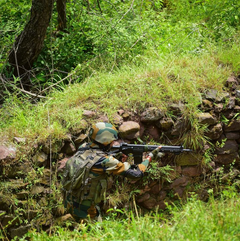 trip to indian border village on the anniversary of the Kargil war victory ananthu prabha
