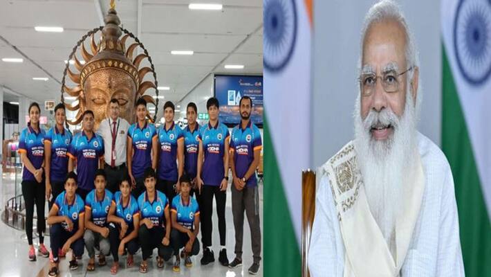 PM Modi congratulates Indian wrestling team for winning 13 medals at World Cadet Championships pwa PM Modi congratulates Indian wrestling team for winning 13 medals at World Cadet Championships pwa