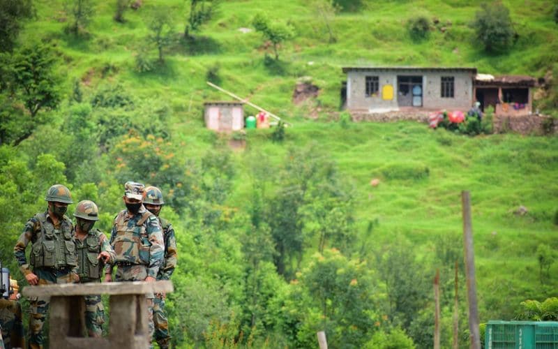 trip to indian border village on the anniversary of the Kargil war victory ananthu prabha