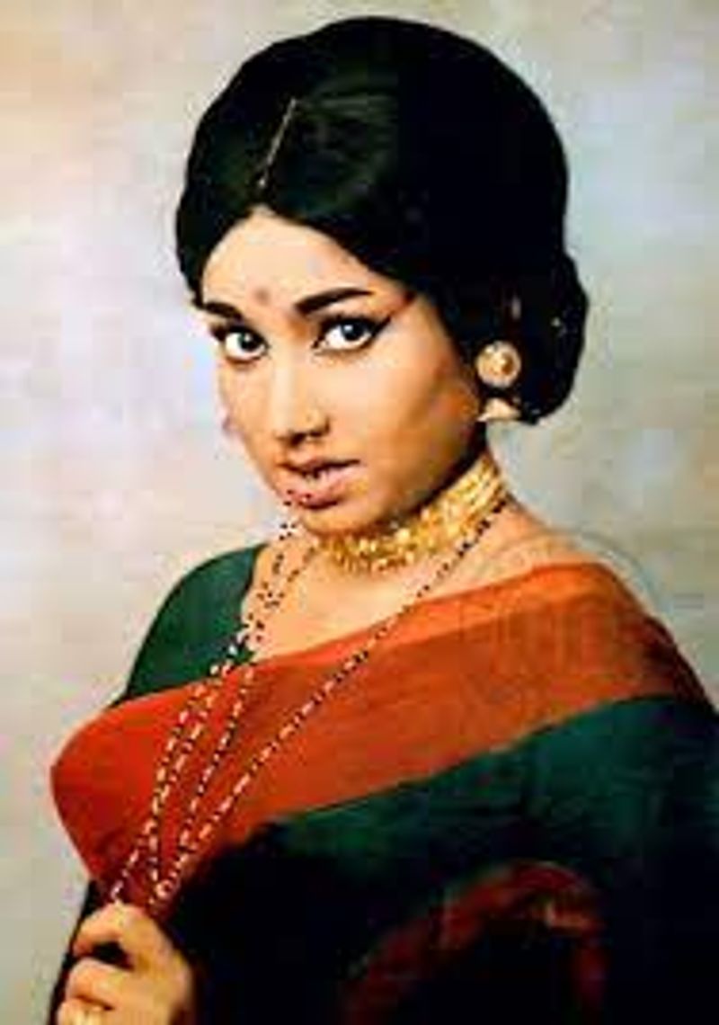 vetaran senior actress jayanthi versatile career ntr comment arj