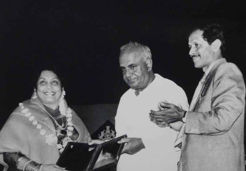 Veteran actress Jayanthi Award winning films list vcs