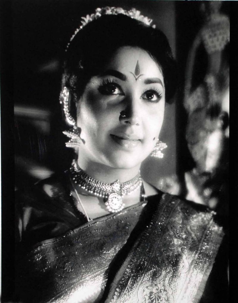 Veteran actress Jayanthi Award winning films list vcs