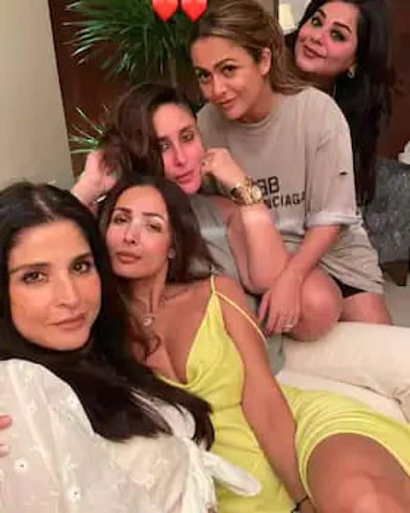Kareena Kapoor, Malaika Arora get together with girl gang, spend the weekend in style (Pictures)-SYT