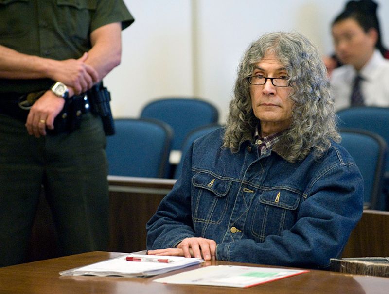 Dating Game Killer Alcala, accused of murdering 130 people, dies in US - bsb