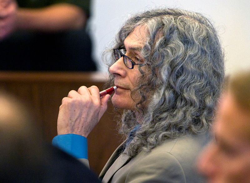 Dating Game Killer Alcala, accused of murdering 130 people, dies in US - bsb