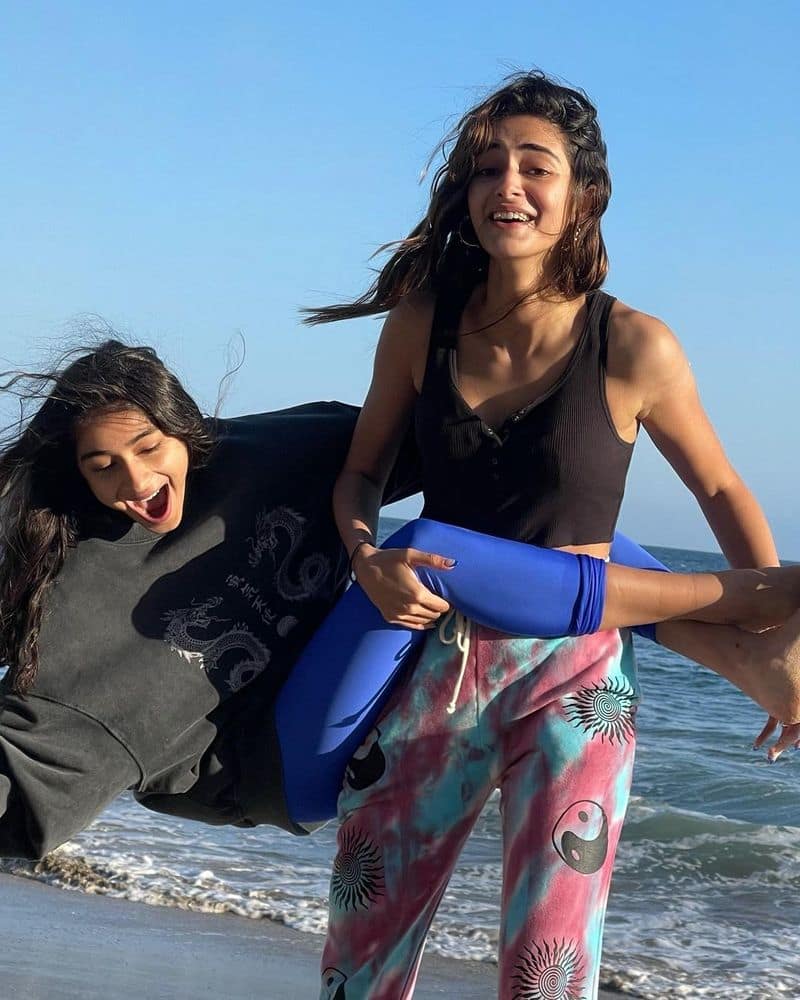 Meet Ananya Panday's Cute Lil Sister Rysa Panday; Actress Shares Some ...