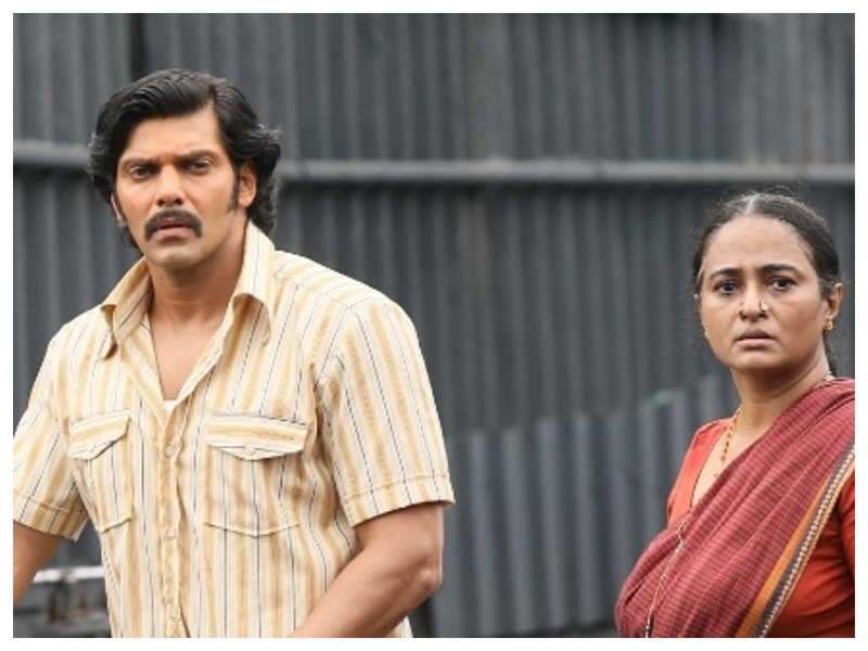 Celebrities Expose by another level of acting in sarpatta parambarai movie