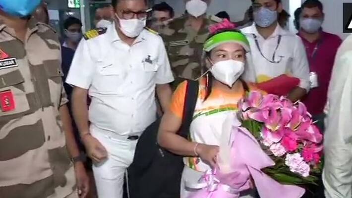 Tokyo Olympics: India's pride Mirabai Chanu back Home To Big Welcome Tokyo Olympics: India's pride Mirabai Chanu back Home To Big Welcome
