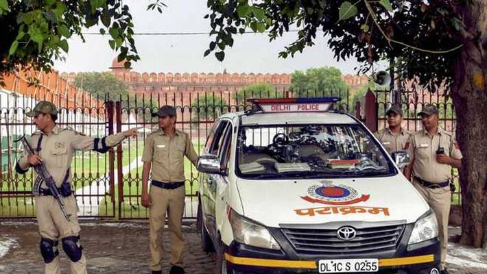 Gangster Jitendra Gogi among 3 killed in Rohini court in Delhi, shooters posed as lawyers bpsb Gangster Jitendra Gogi among 3 killed in Rohini court in Delhi, shooters posed as lawyers bpsb