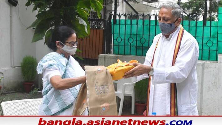 Vineet Narain, slams jagdeep dhankhar on jain hawala case meets Mamata Banerjee in Delhi BSM Vineet Narain, slams jagdeep dhankhar on jain hawala case meets Mamata Banerjee in Delhi BSM