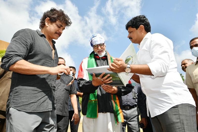 Bollywood Star Amitabh Bachchan Participated in Green India Challenge akp