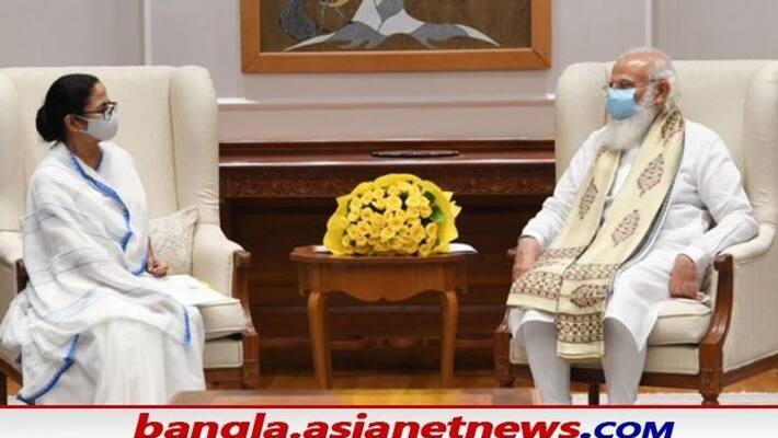 Mamata Banerjee meets pm narendra modi at his Delhi s residence bsm Mamata Banerjee meets pm narendra modi at his Delhi s residence bsm