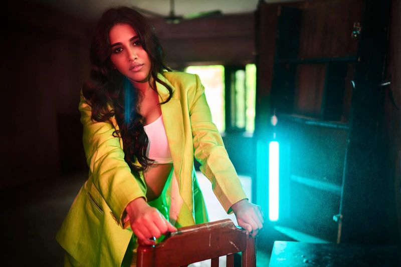 ismart beauty nabha natesh latest smashing looks mind block internet shake arj