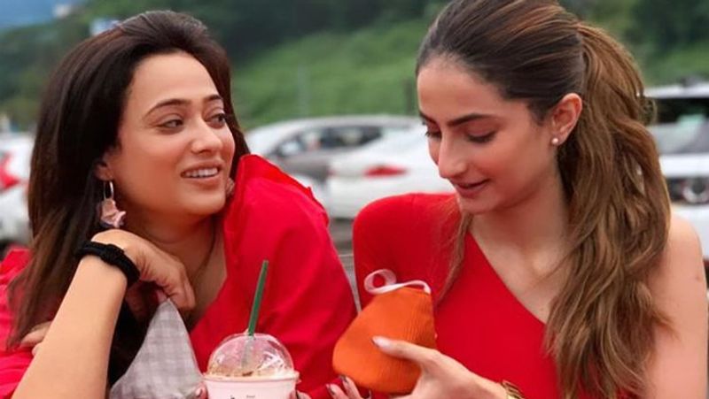 Shweta Tiwari daughter Palak Tiwari meet father Raja Chaudhary, looks happy in his company KPG