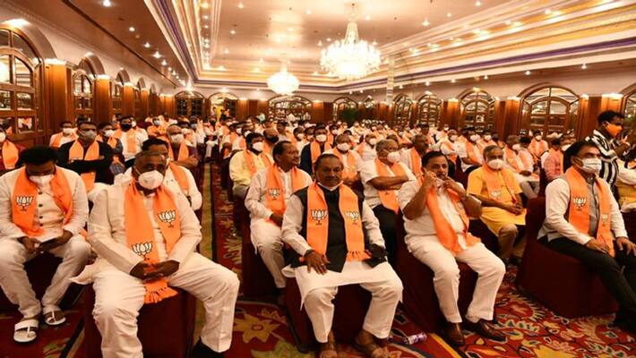 Karnataka Politics, new CM may be announced today in party meeting DHA Karnataka Politics, new CM may be announced today in party meeting DHA