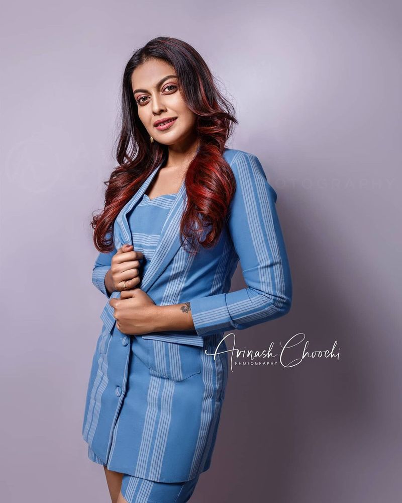 anusree saree viral photo shoot