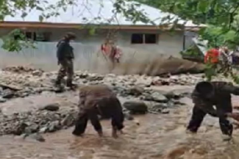 Jammu Kashmir, heavy rainfalls in Kishtwar, many people died and missing kpr