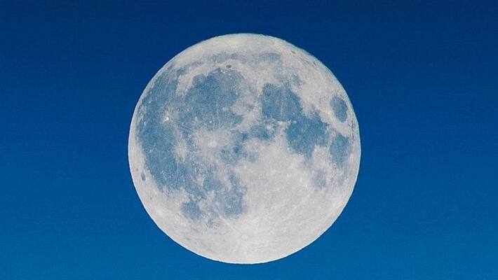Isro Chandrayaan 2 orbiter discovers water molecules on Moon surface pod Isro Chandrayaan 2 orbiter discovers water molecules on Moon surface pod