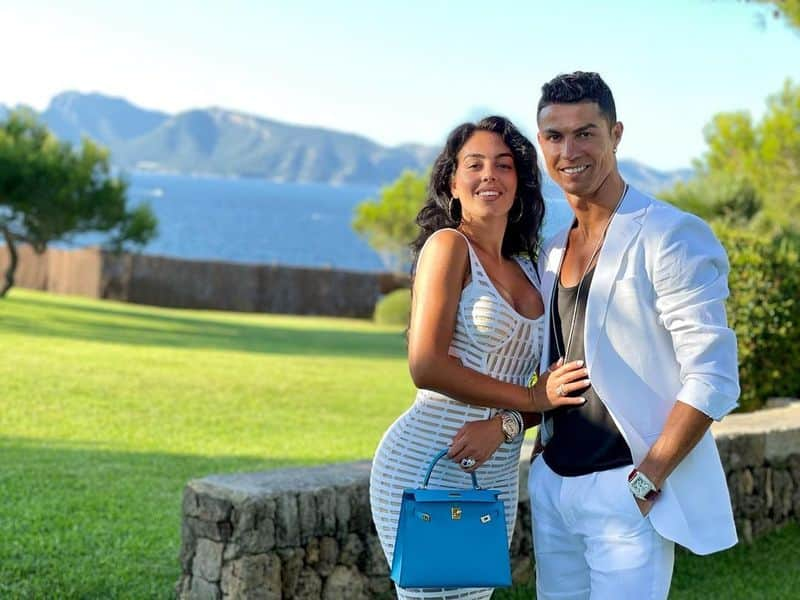 Cristiano Ronaldo S Girlfriend Georgina Rodriguez Lights Up Instagram With Her Style Quotient See Pictures