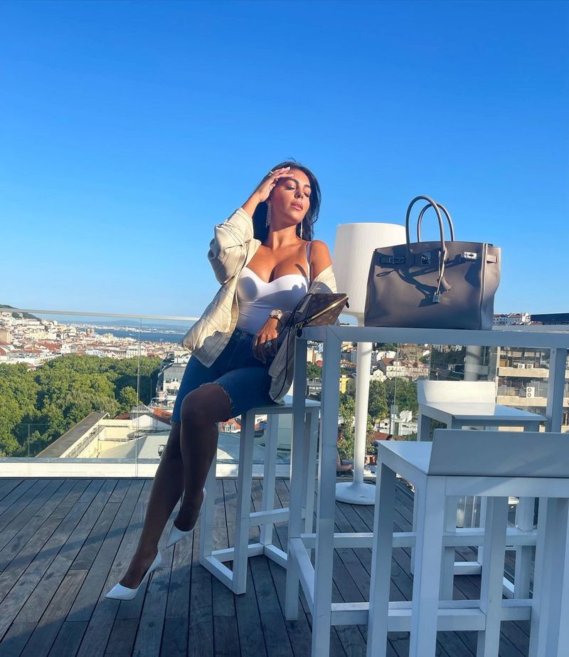 Cristiano Ronaldo's girlfriend Georgina Rodriguez lights up Instagram with her style quotient (See pictures)-ayh