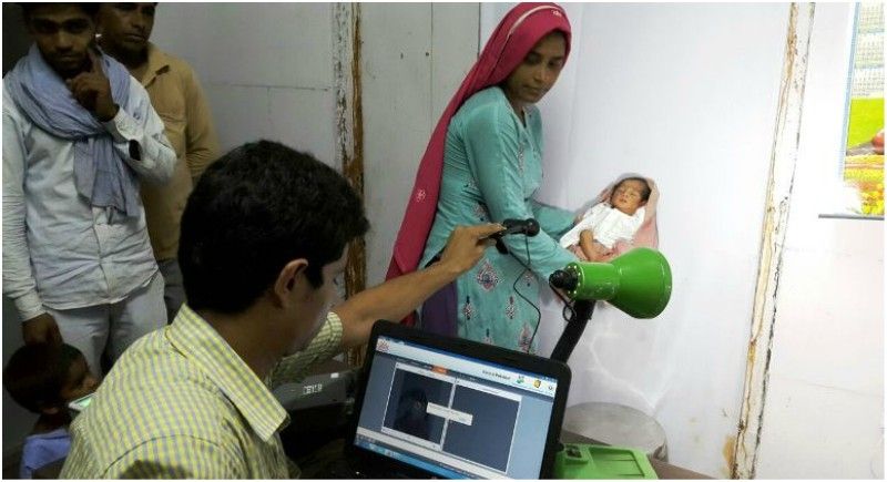 aadhaar card for children no fingerprint and eye scan for below 5 years check uidai rules here