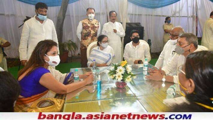 CM Mamata Banerjee doing meeting with TMC MPS at Delhi RTB CM Mamata Banerjee doing meeting with TMC MPS at Delhi RTB