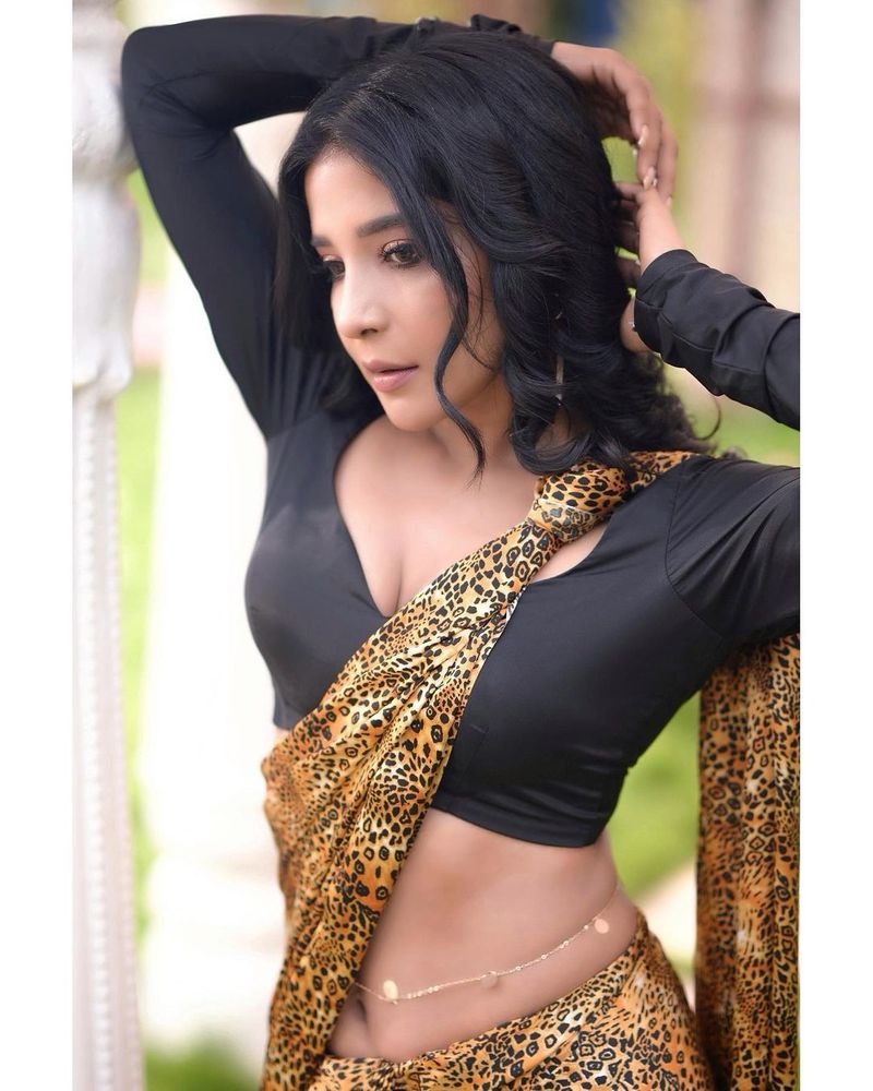 actress sakshi agarwal latest overload hot saree photo gallery