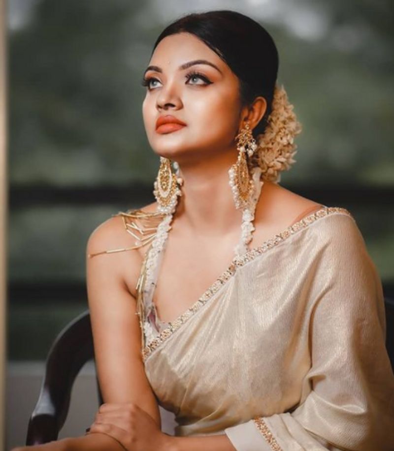big bos Surya Menon share her photos