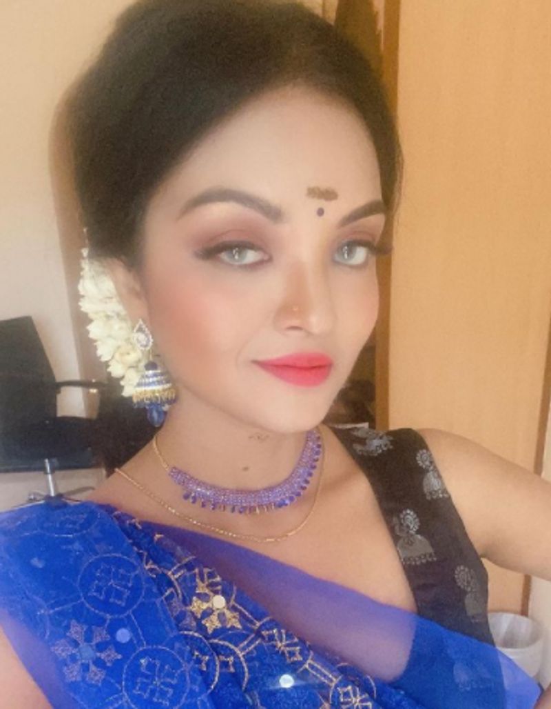 big bos Surya Menon share her photos
