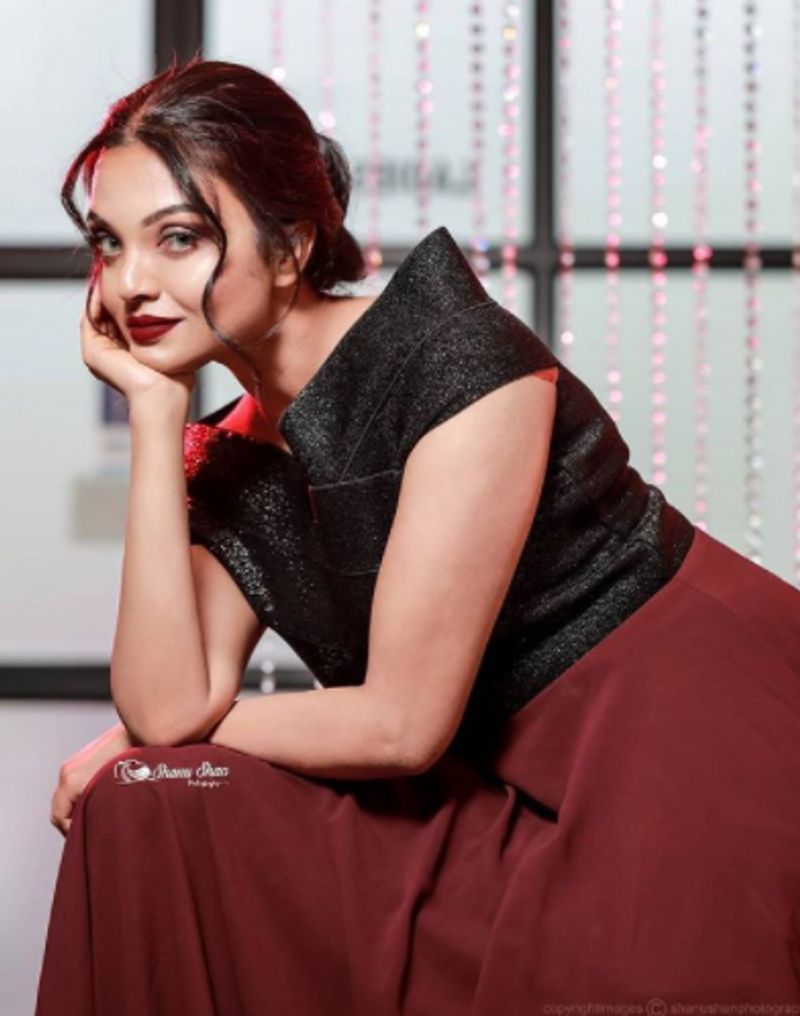 big bos Surya Menon share her photos