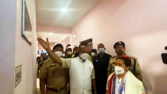 Manipur Chief Minister Biren Singh shows Mirabai Chanu new office-VPN Manipur Chief Minister Biren Singh shows Mirabai Chanu new office-VPN