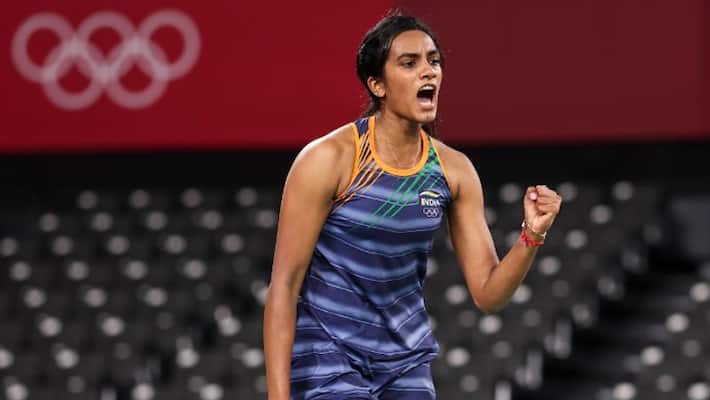 Tokyo Olympics: PV Sindhu storms into semi-final after ...