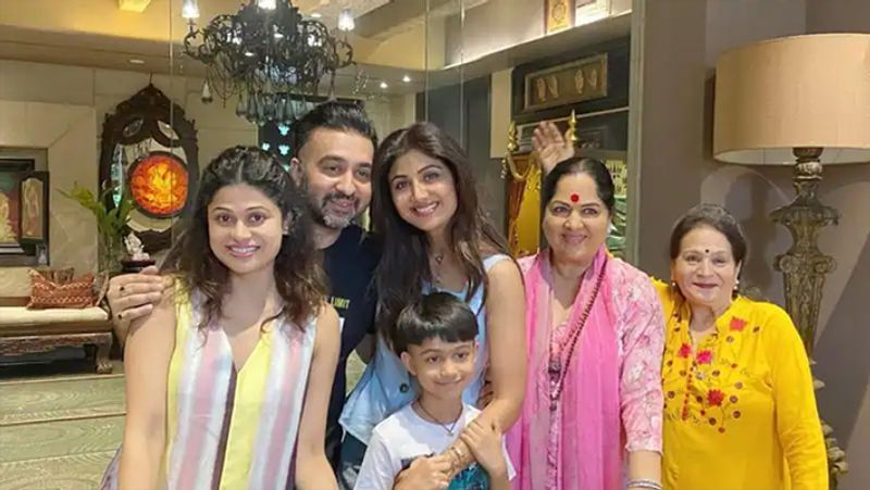 shilpa shetty raj kundra 100 crore seaside luxurious bungalow kinara inside photos KPJ