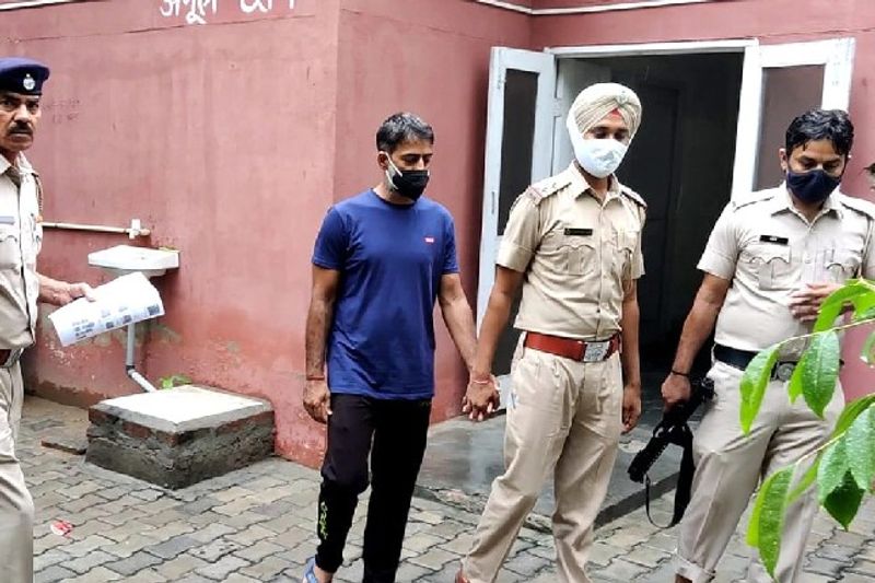 haryana shocking crime honour killing case father murder daughter after love marriage in sonipat kpr