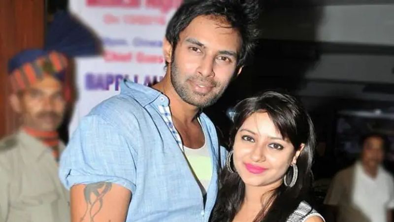 balika vadhu actress pratyusha banerjee parents facing financial problem while fighting legal battle for daughter KPJ
