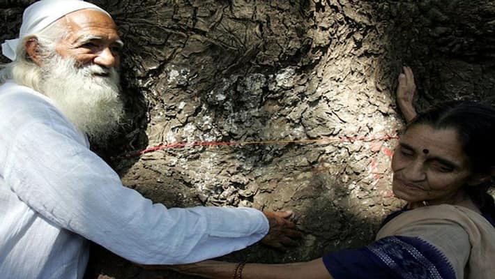 Delhi Government passed a resolution for awarding Bharat Ratna to Environmentalist Sunderlal Bahuguna DHA Delhi Government passed a resolution for awarding Bharat Ratna to Environmentalist Sunderlal Bahuguna DHA