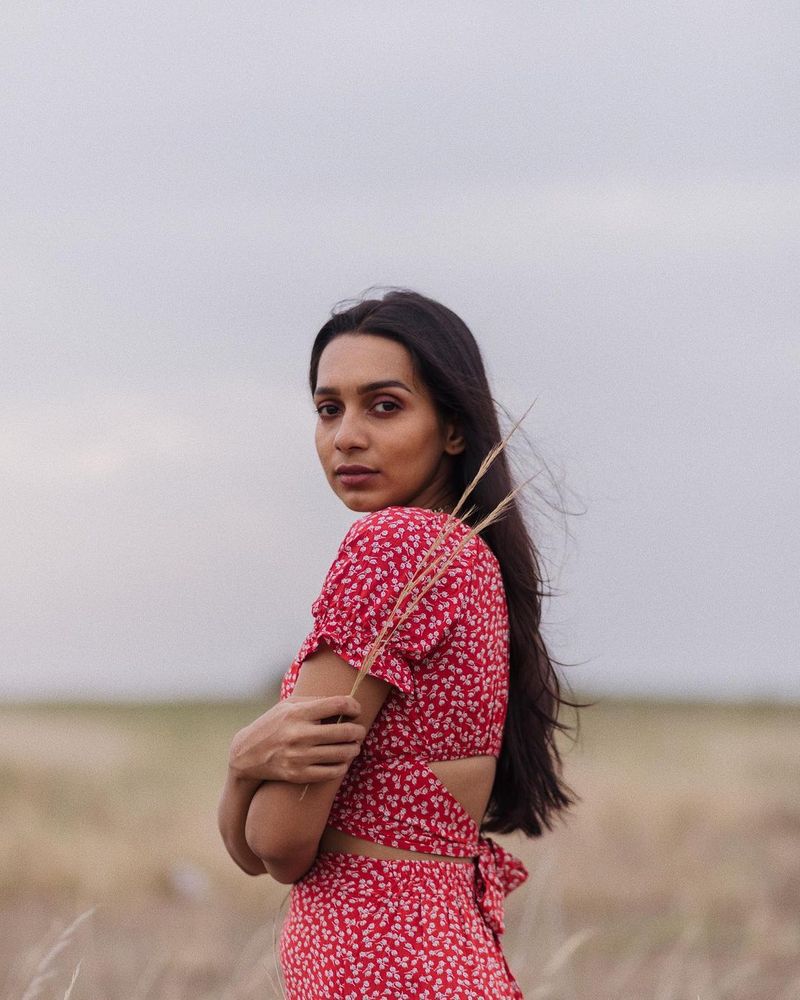 sarpatta actress sanjana natrajan latest hot photo gallery