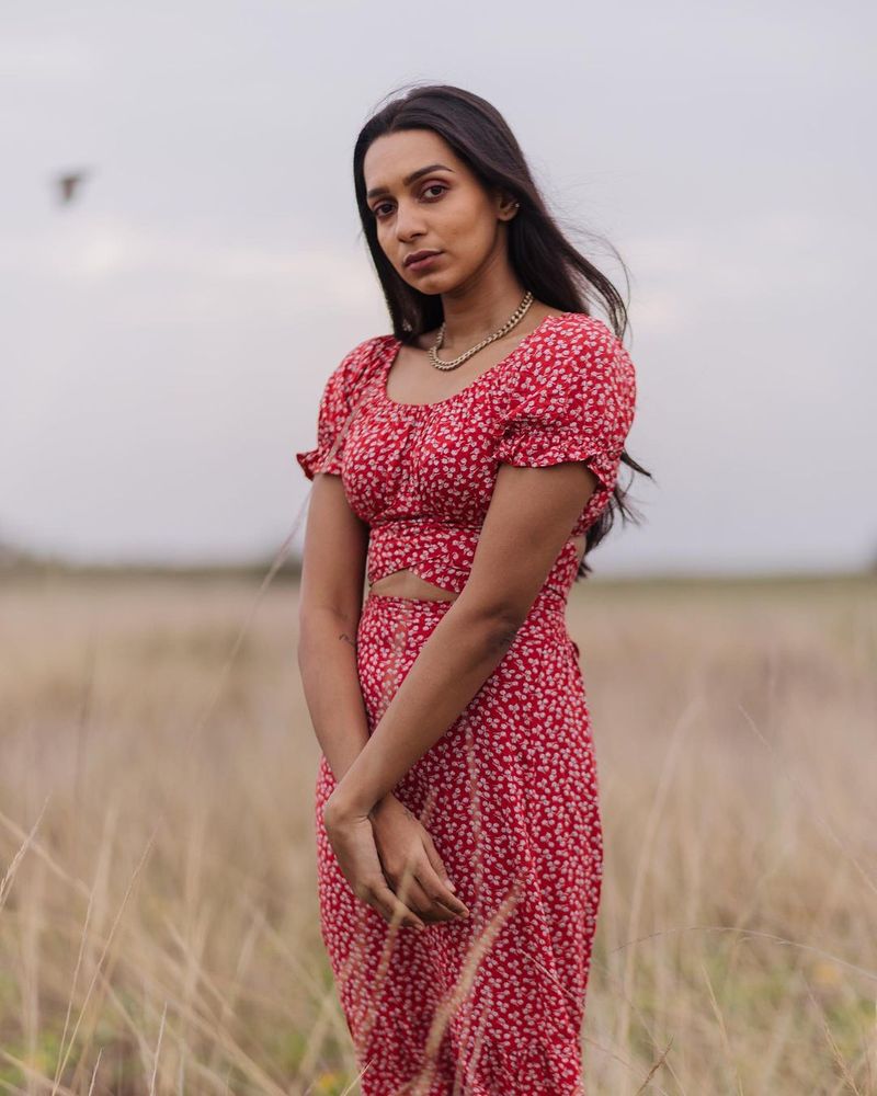 sarpatta actress sanjana natrajan latest hot photo gallery
