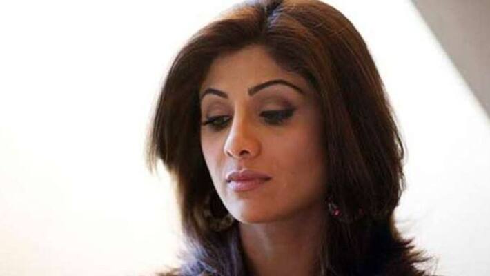 Shilpa Shetty approaches HC demands Rs 25 crore for damaging her reputation Shilpa Shetty approaches HC demands Rs 25 crore for damaging her reputation