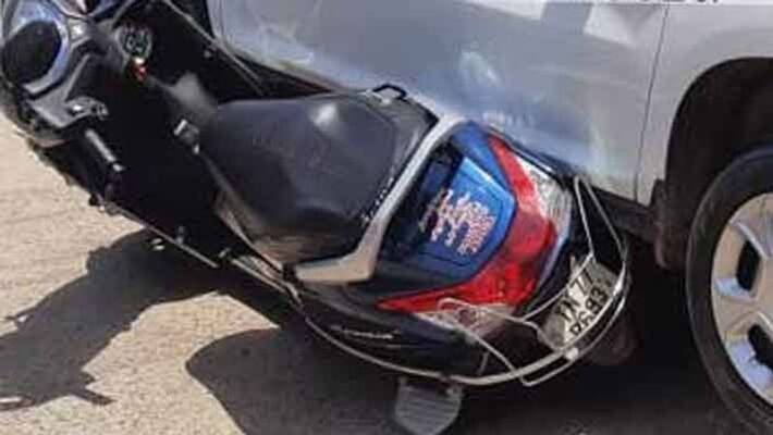 Former AIADMK MLA car accident..Female police injured Former AIADMK MLA car accident..Female police injured