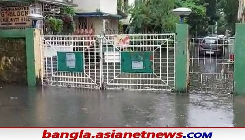 watch 10 photos of waterlogging in Kolkata bus is drowned in patipukur underpass bsm