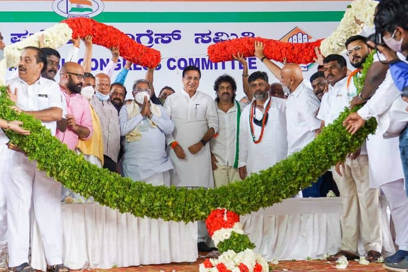 Madhu Bangarappa Joined to Congress in Hubballi grg
