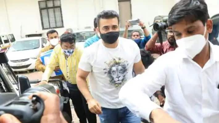 now mumbai police arrest raj kundra staff for deleting all proves bjc now mumbai police arrest raj kundra staff for deleting all proves bjc