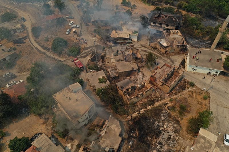 Three dead Wildfires in Turkey 1500 acres of farmland destroyed by fire